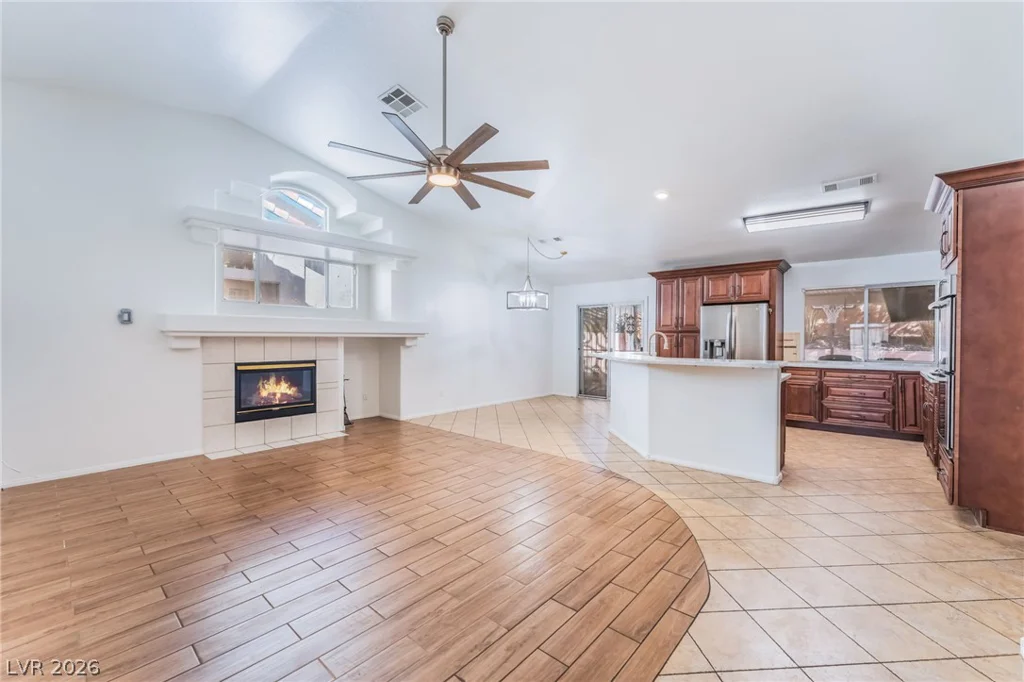 1554 Mount Hood, Las Vegas, NV 89110