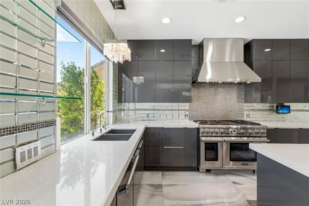 3552 Coventry Gardens, Las Vegas, NV 89135