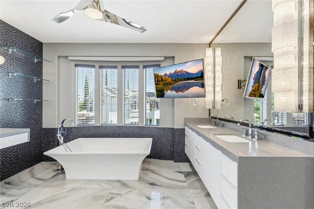 3552 Coventry Gardens, Las Vegas, NV 89135