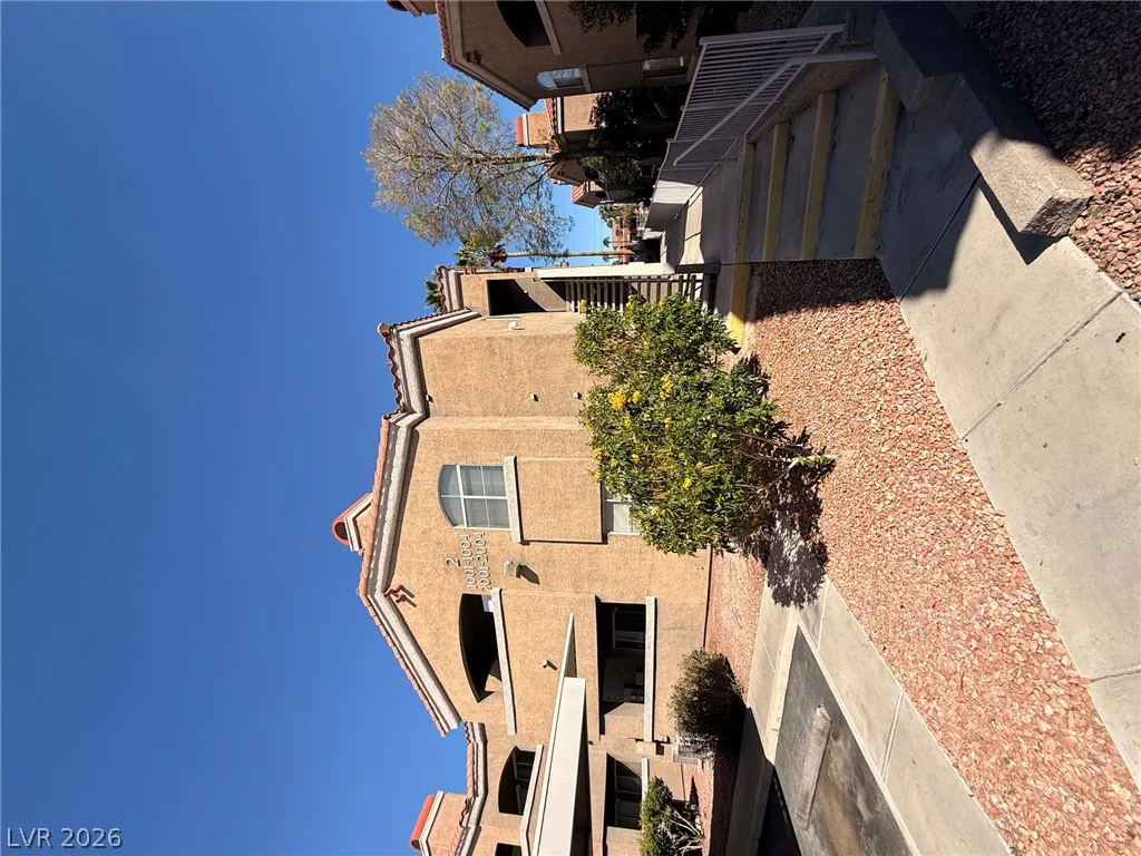 5525 Flamingo, Las Vegas, NV 89103