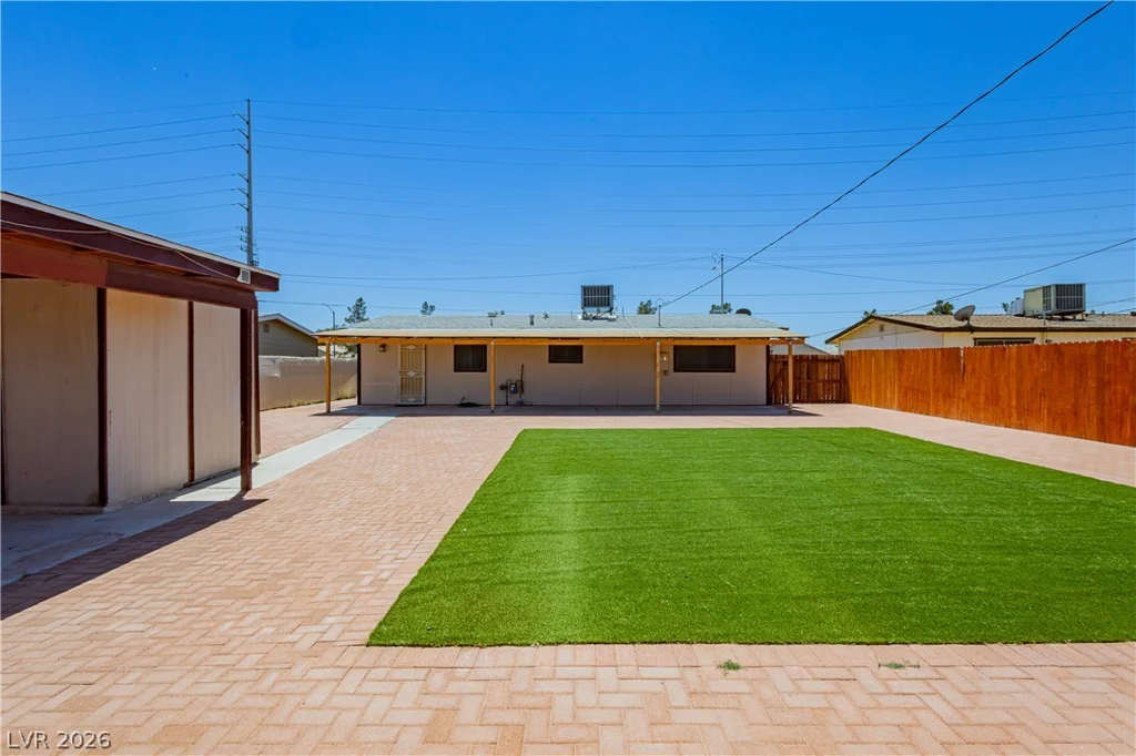 1904 Carey, North Las Vegas, NV 89032