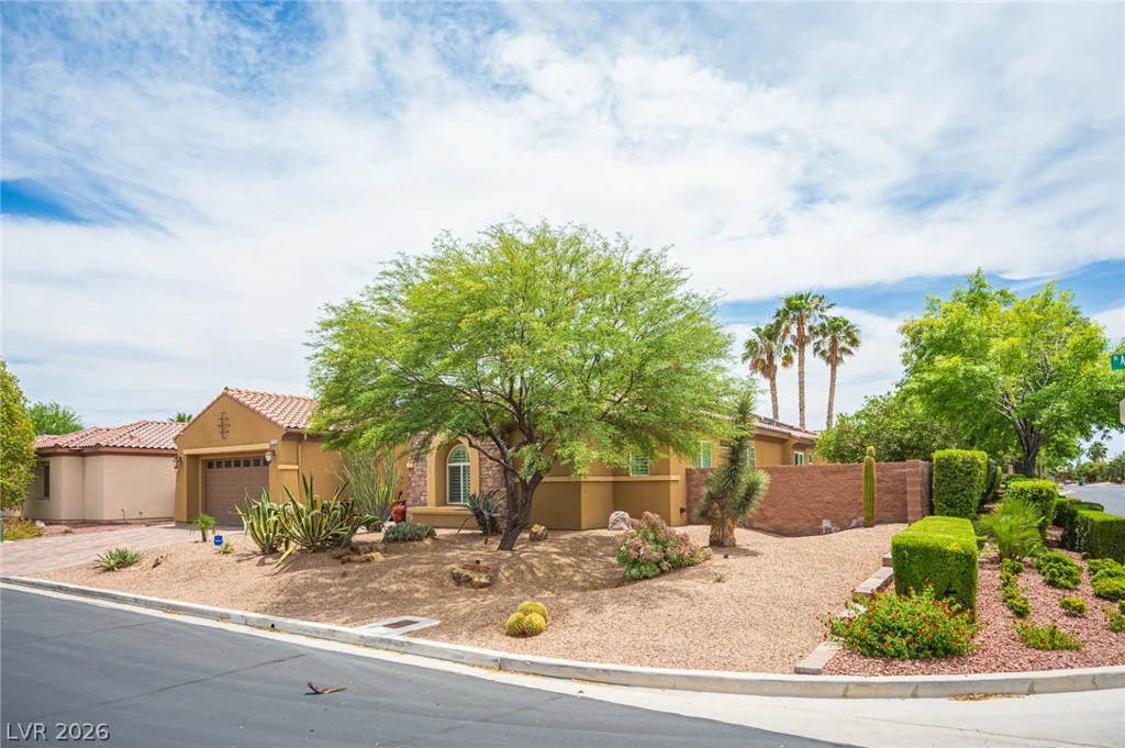 7119 April Wind, Las Vegas, NV 89131