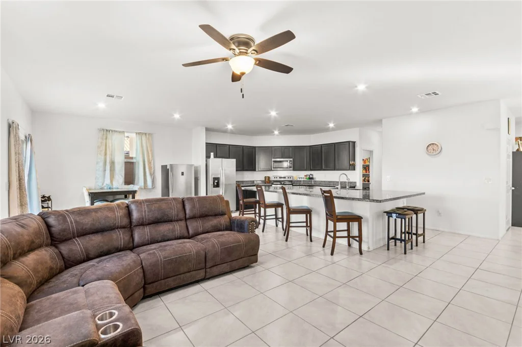 418 Bridal Veil Falls, Indian Springs, NV 89018