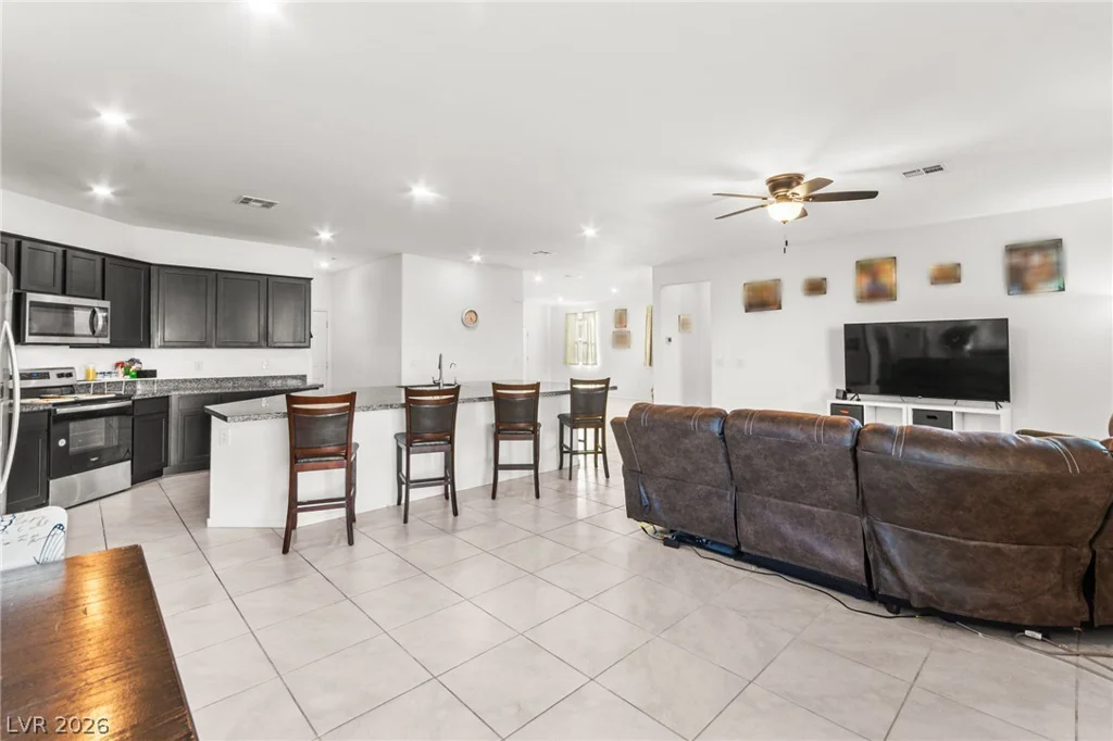 418 Bridal Veil Falls, Indian Springs, NV 89018