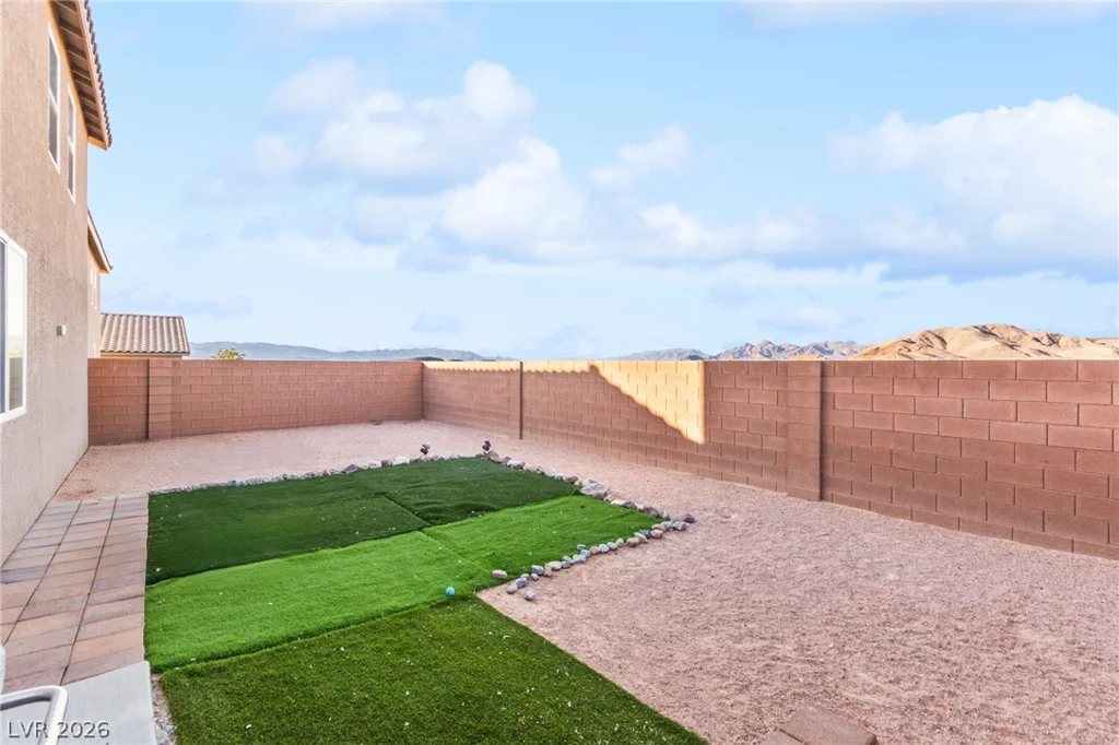 418 Bridal Veil Falls, Indian Springs, NV 89018