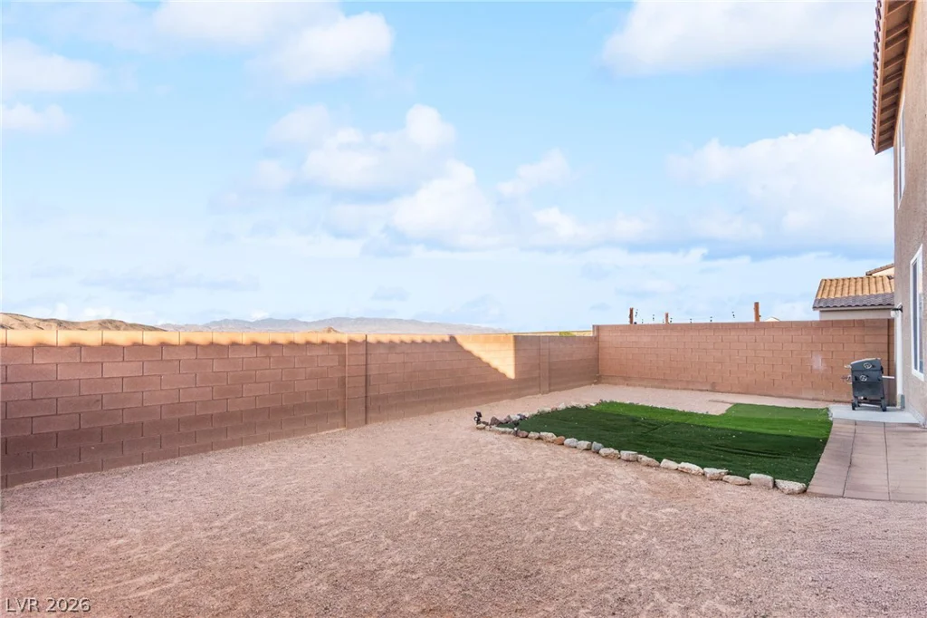 418 Bridal Veil Falls, Indian Springs, NV 89018
