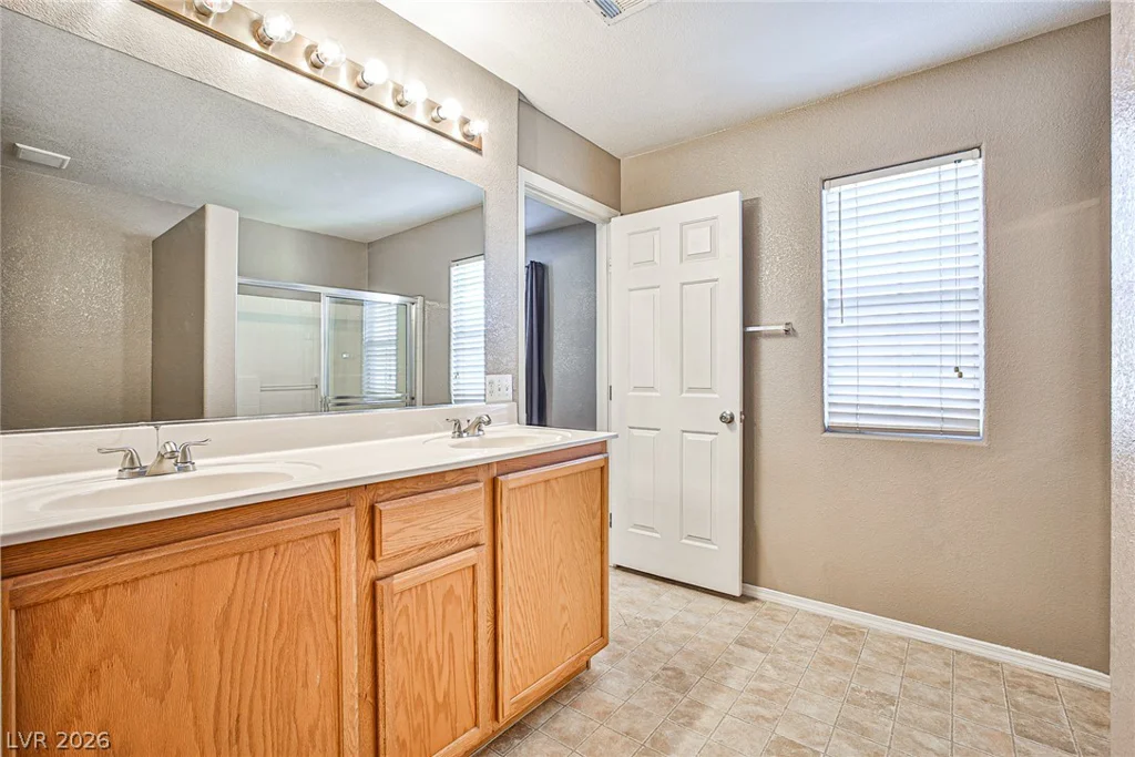 9911 Concho River, Las Vegas, NV 89148