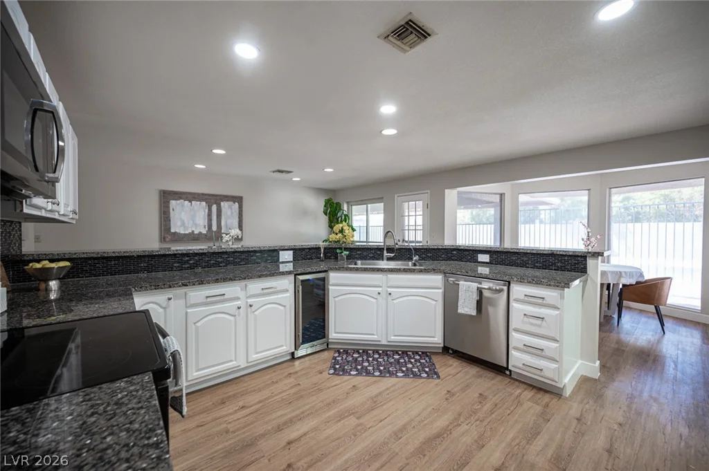 5240 Monroe, Las Vegas, NV 89110