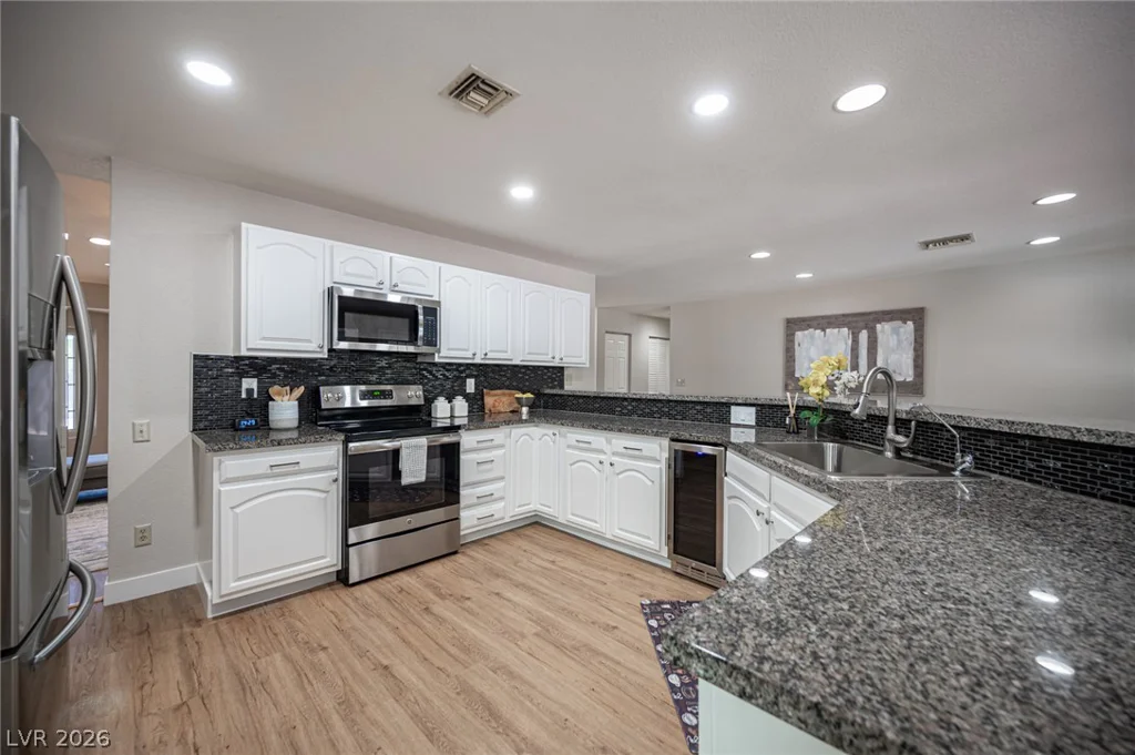 5240 Monroe, Las Vegas, NV 89110