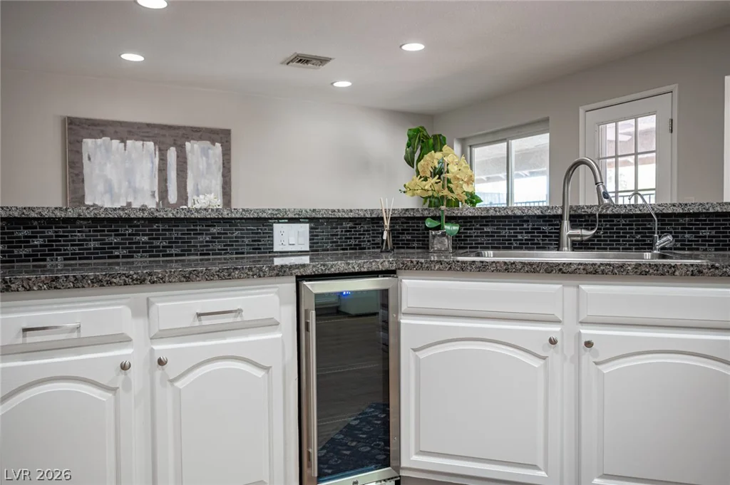 5240 Monroe, Las Vegas, NV 89110