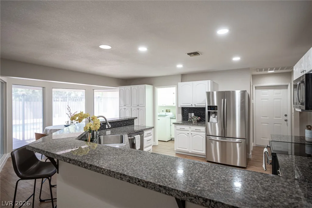 5240 Monroe, Las Vegas, NV 89110