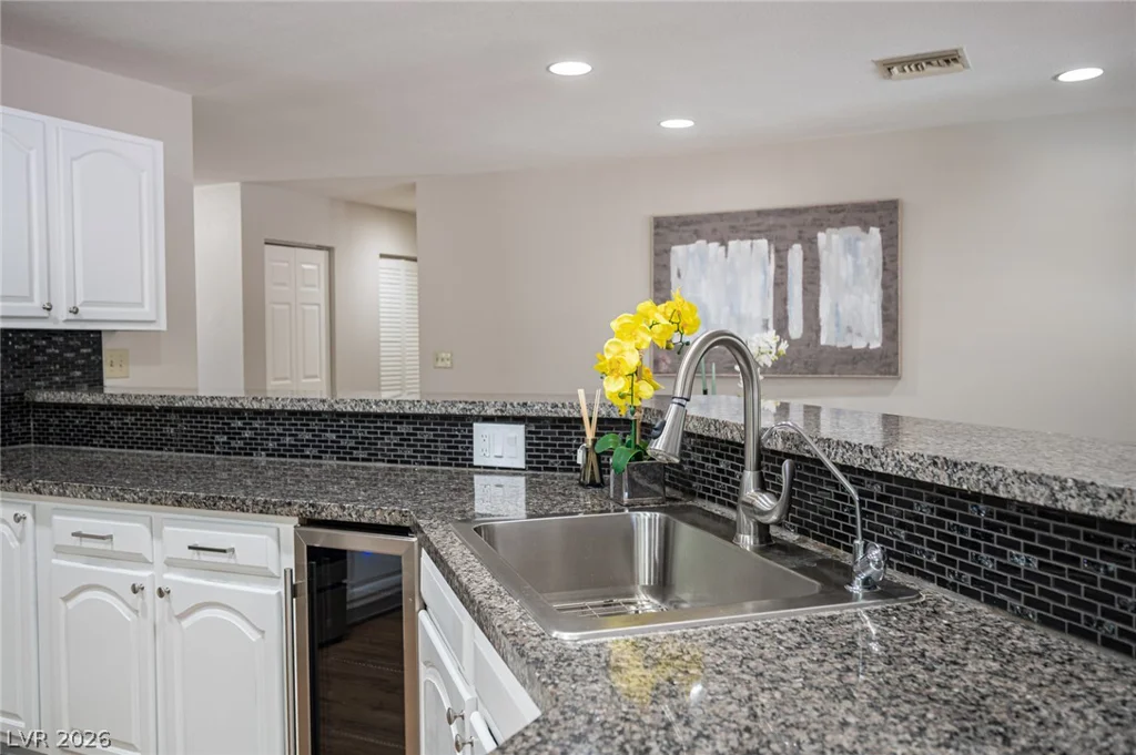 5240 Monroe, Las Vegas, NV 89110