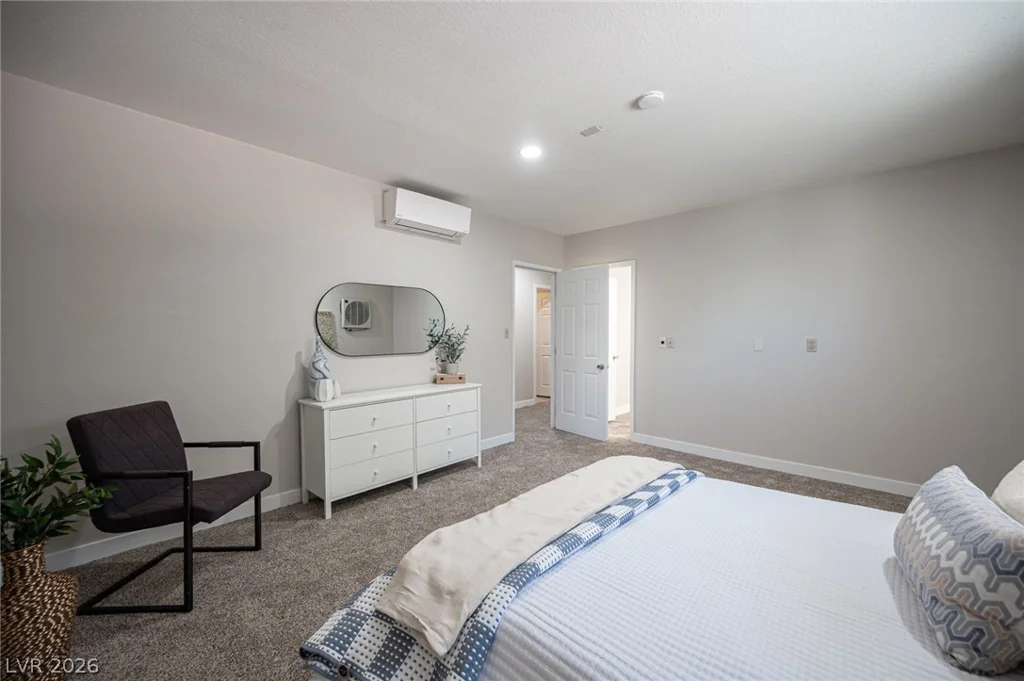 5240 Monroe, Las Vegas, NV 89110