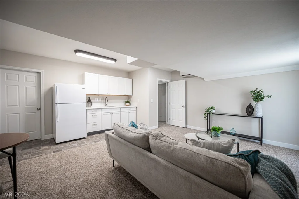 5240 Monroe, Las Vegas, NV 89110