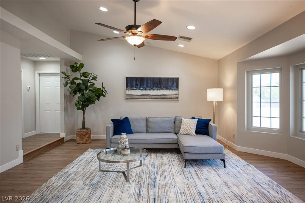 5240 Monroe, Las Vegas, NV 89110