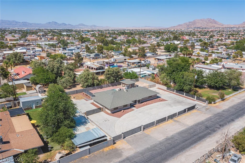 5240 Monroe, Las Vegas, NV 89110