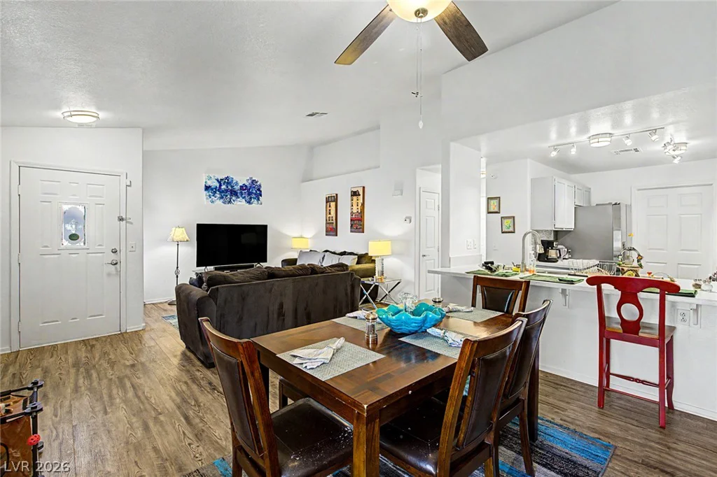 3613 Shawn Reynolds, Las Vegas, NV 89129
