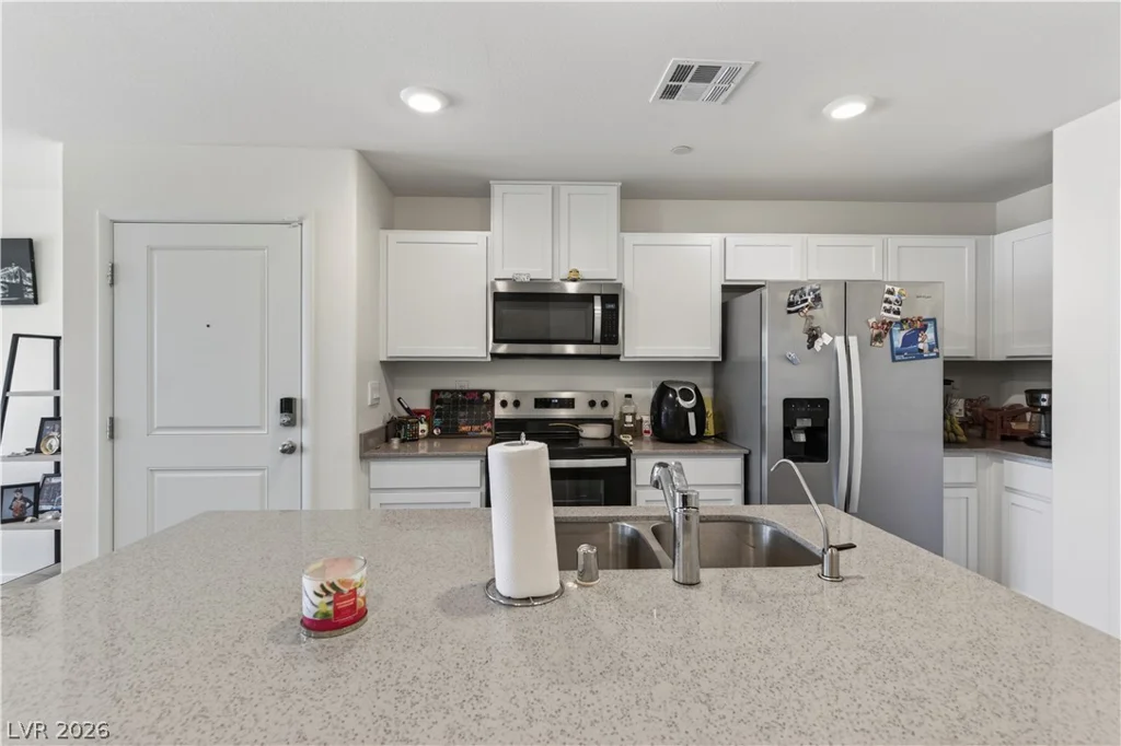 6089 Lily Garden, North Las Vegas, NV 89081