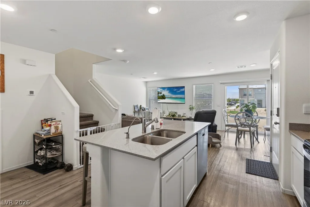 6089 Lily Garden, North Las Vegas, NV 89081