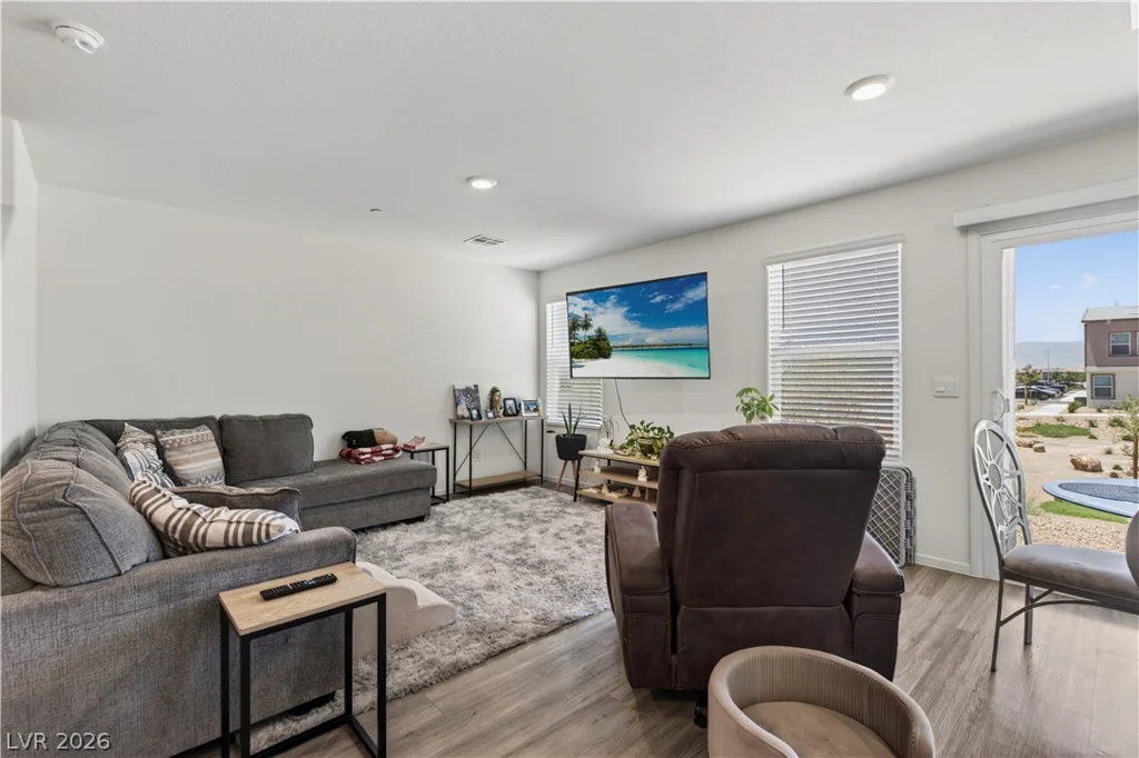 6089 Lily Garden, North Las Vegas, NV 89081