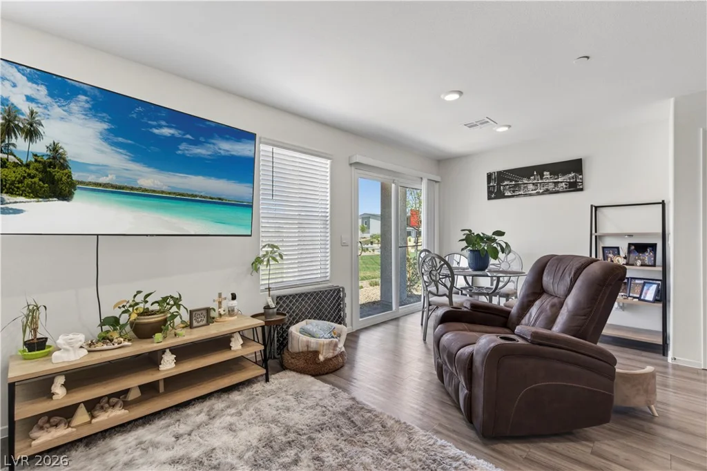 6089 Lily Garden, North Las Vegas, NV 89081