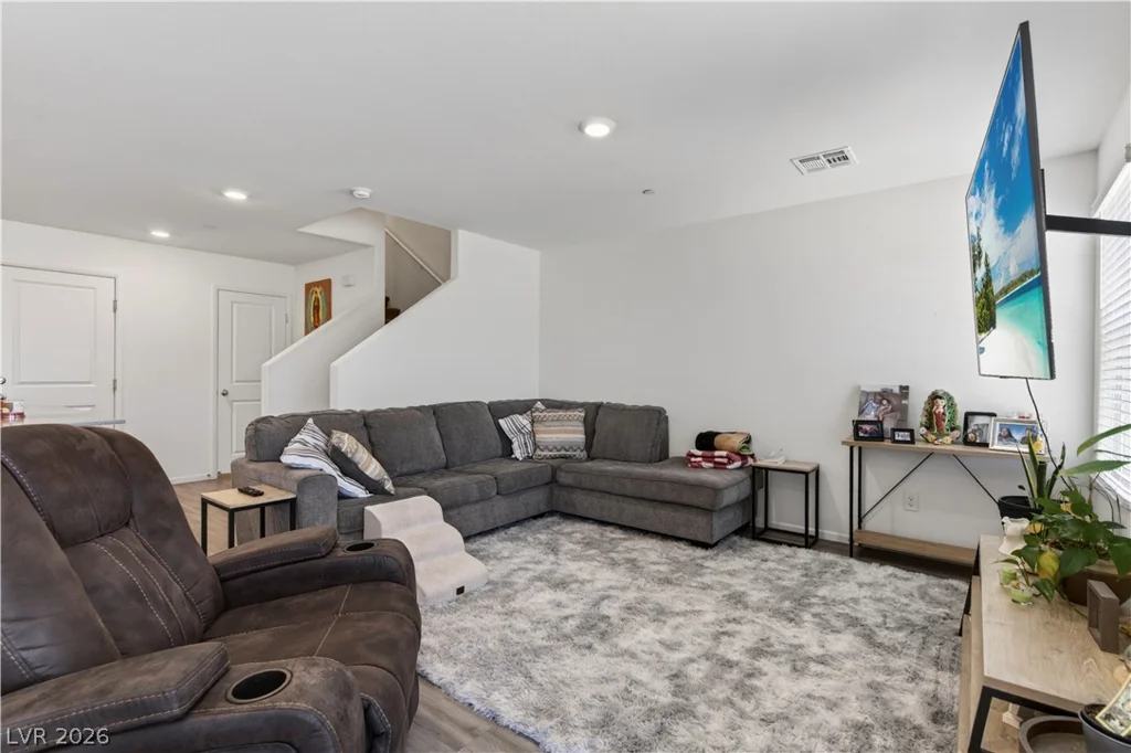 6089 Lily Garden, North Las Vegas, NV 89081
