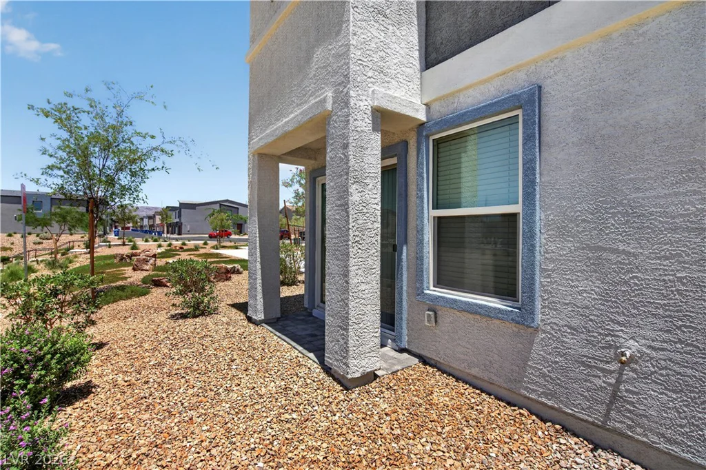 6089 Lily Garden, North Las Vegas, NV 89081