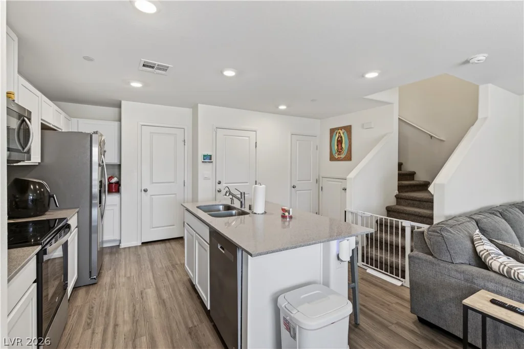 6089 Lily Garden, North Las Vegas, NV 89081