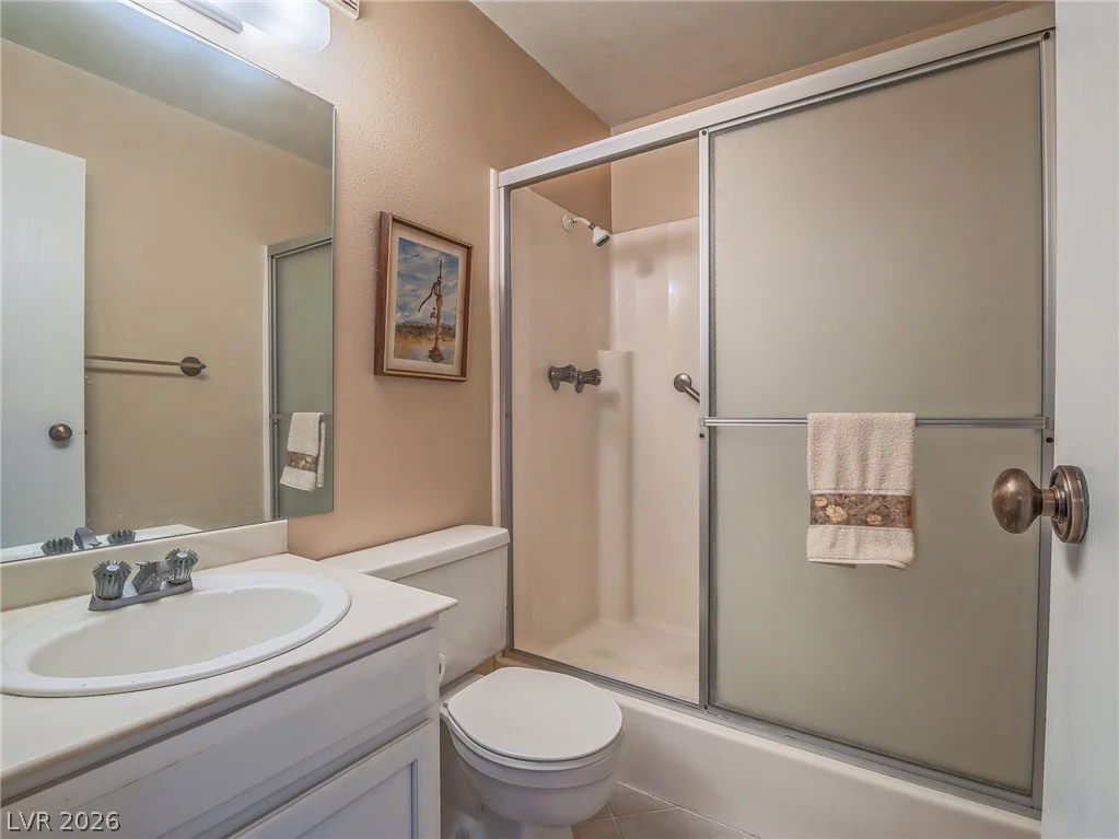 725 Royal Crest, Las Vegas, NV 89169