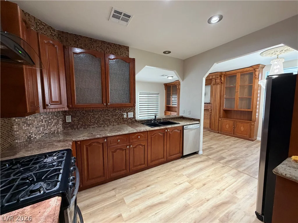 3301 Colton, North Las Vegas, NV 89032