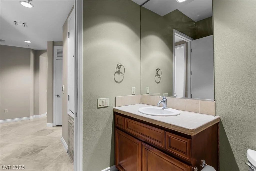 15 Via Mantova, Henderson, NV 89011