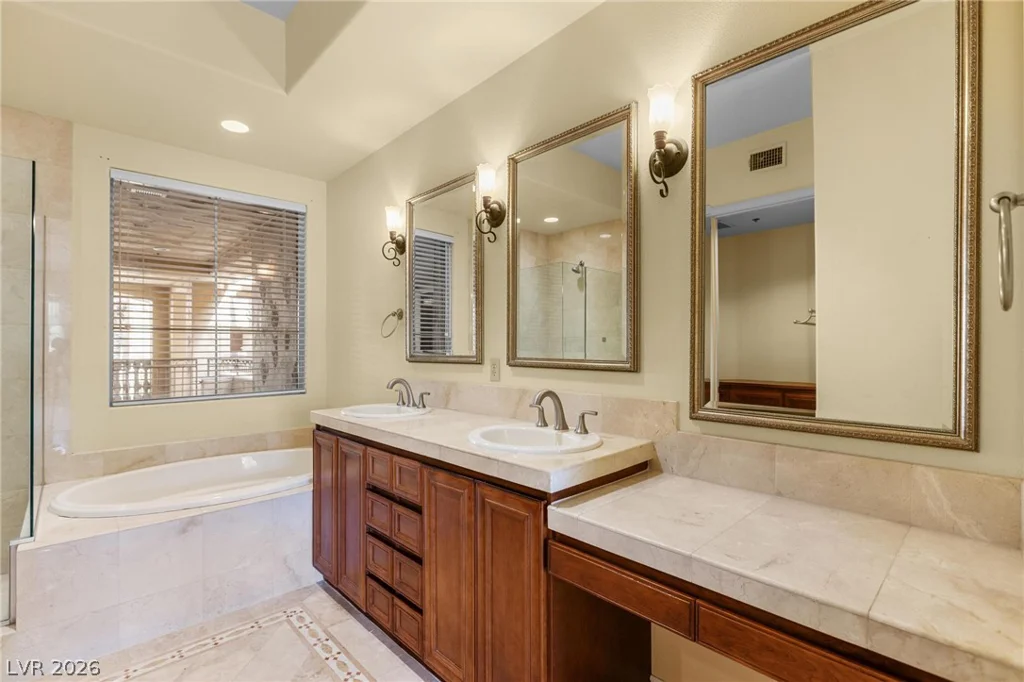 15 Via Mantova, Henderson, NV 89011