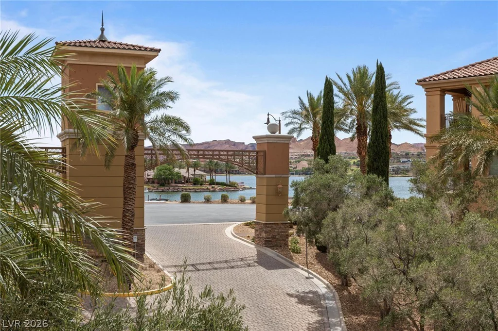 15 Via Mantova, Henderson, NV 89011