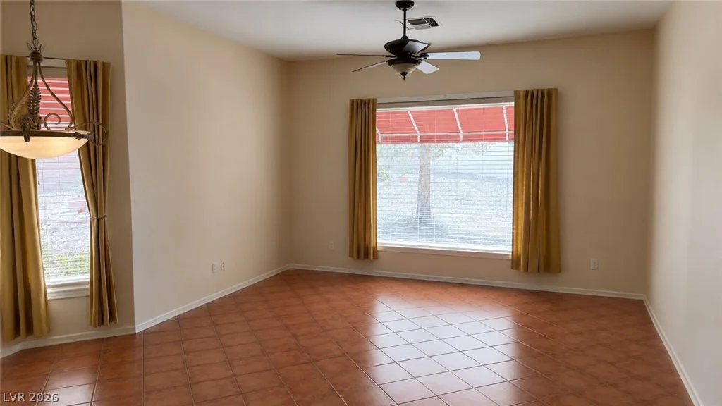 11013 McKendrec, Las Vegas, NV 89134