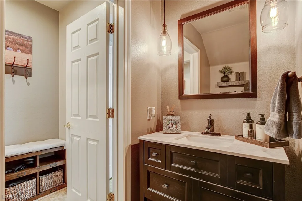 864 Eureka Falls, Henderson, NV 89052