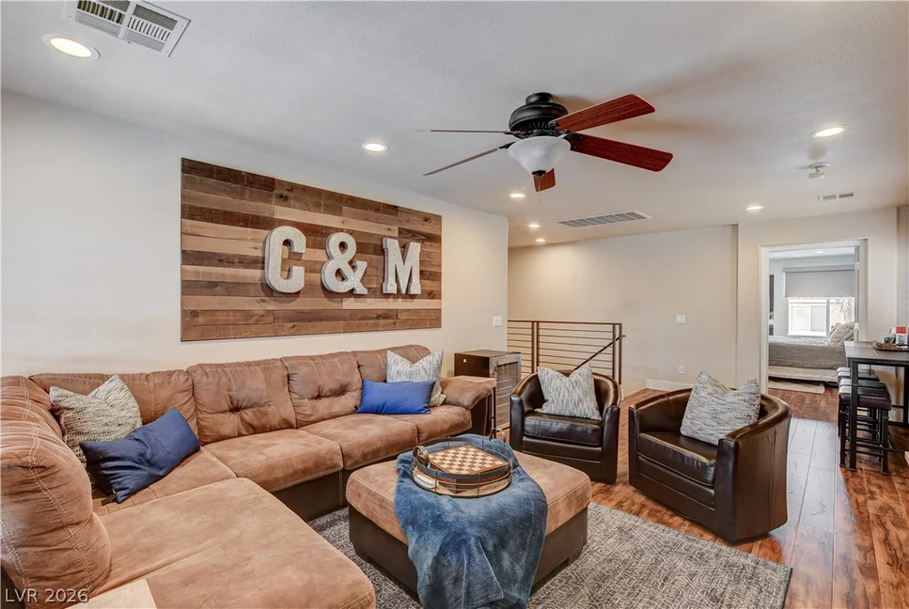 864 Eureka Falls, Henderson, NV 89052