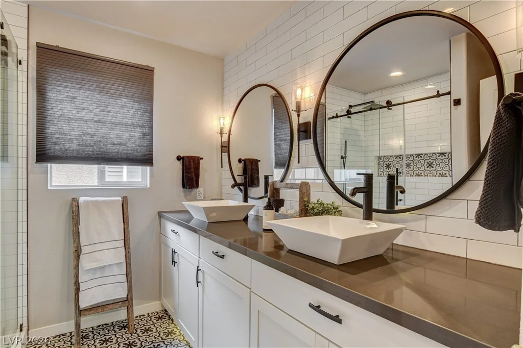 864 Eureka Falls, Henderson, NV 89052