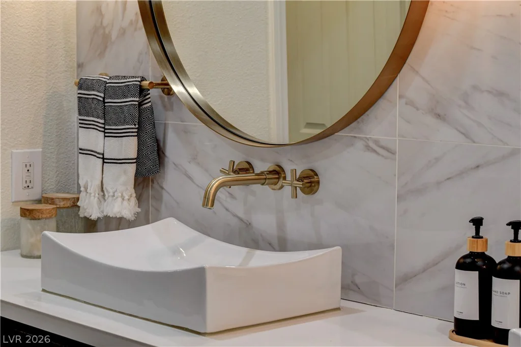 864 Eureka Falls, Henderson, NV 89052