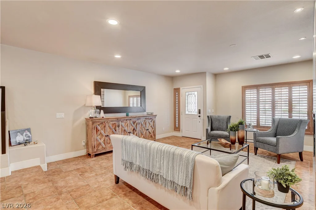 864 Eureka Falls, Henderson, NV 89052