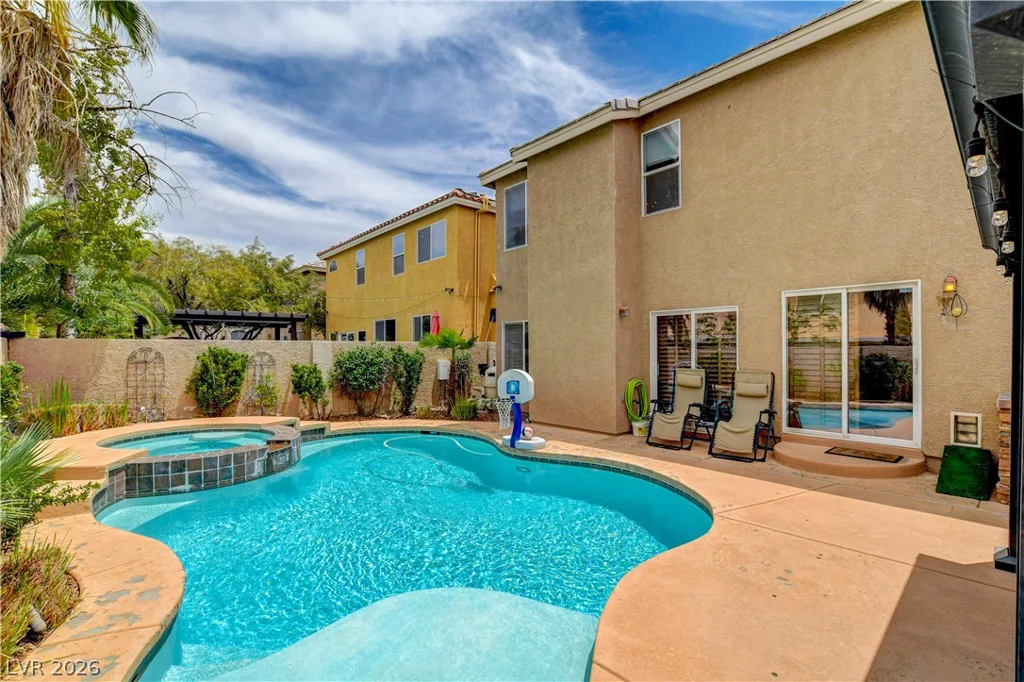 864 Eureka Falls, Henderson, NV 89052