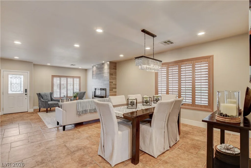 864 Eureka Falls, Henderson, NV 89052