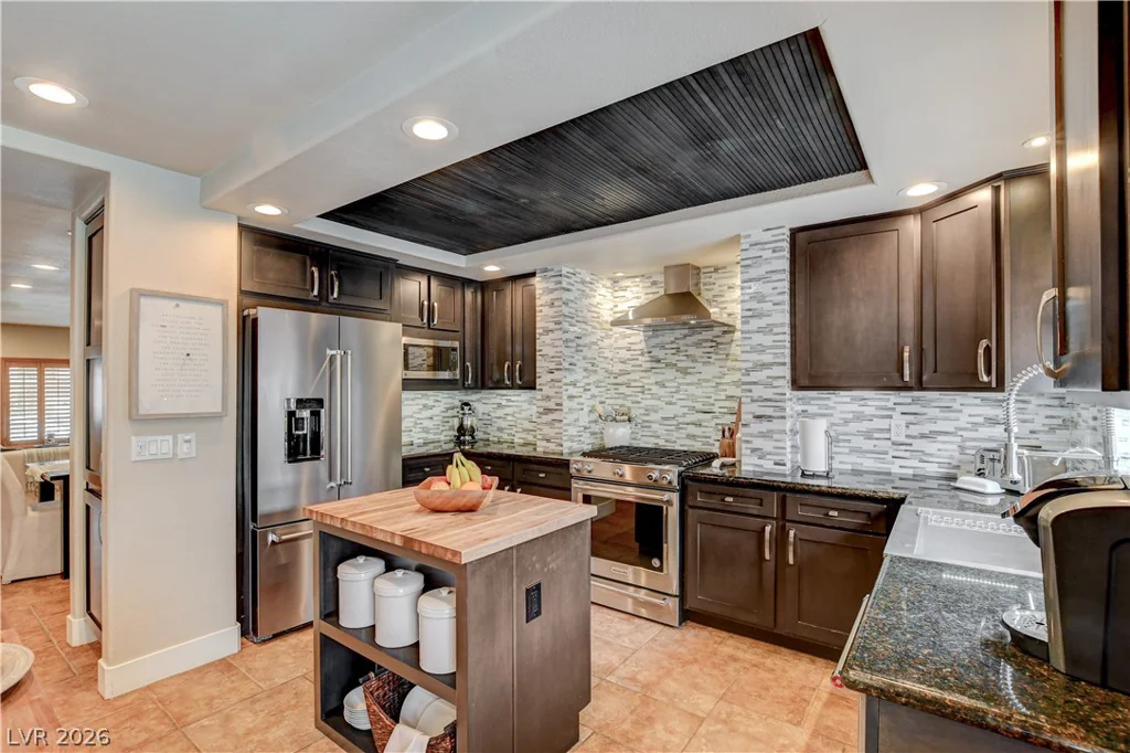 864 Eureka Falls, Henderson, NV 89052