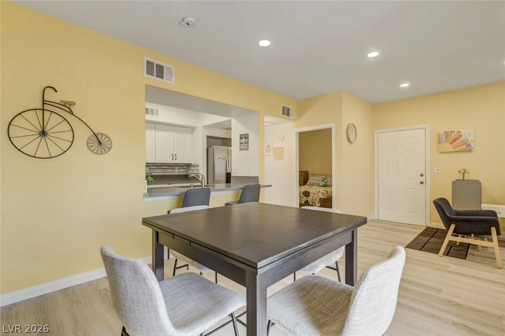 8000 Badura, Las Vegas, NV 89113