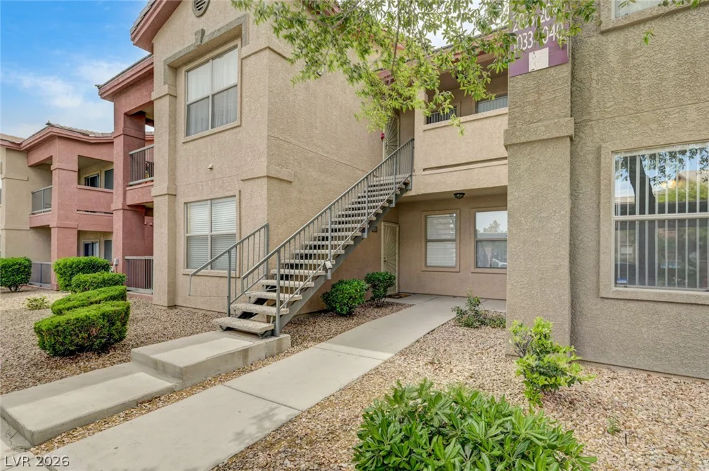8000 Badura, Las Vegas, NV 89113