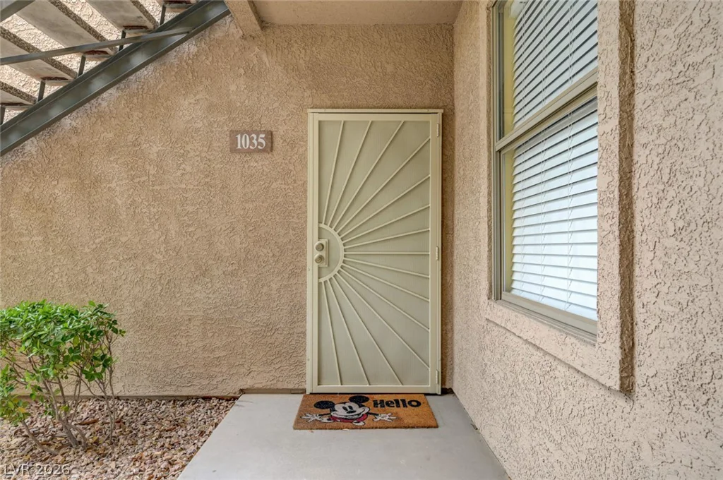 8000 Badura, Las Vegas, NV 89113