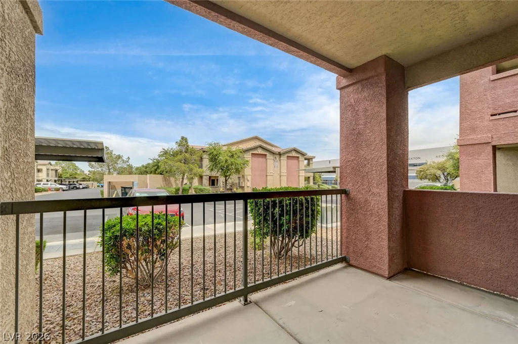 8000 Badura, Las Vegas, NV 89113