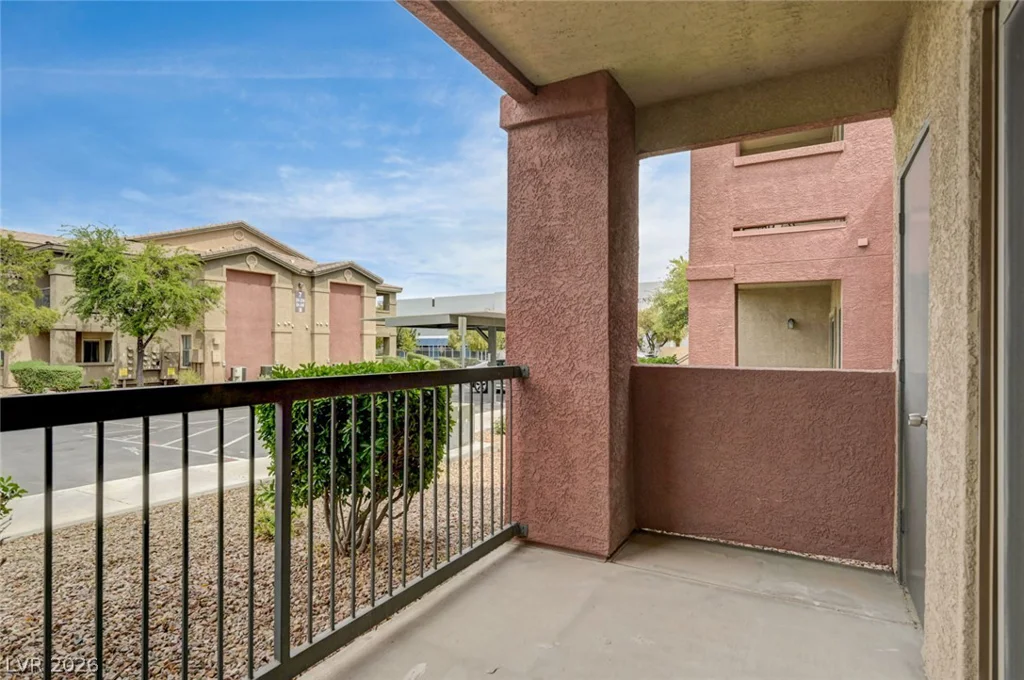8000 Badura, Las Vegas, NV 89113