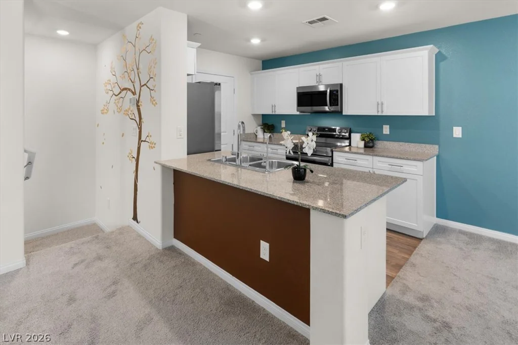 6940 Skyline Blue, North Las Vegas, NV 89086