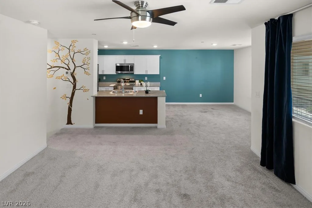 6940 Skyline Blue, North Las Vegas, NV 89086