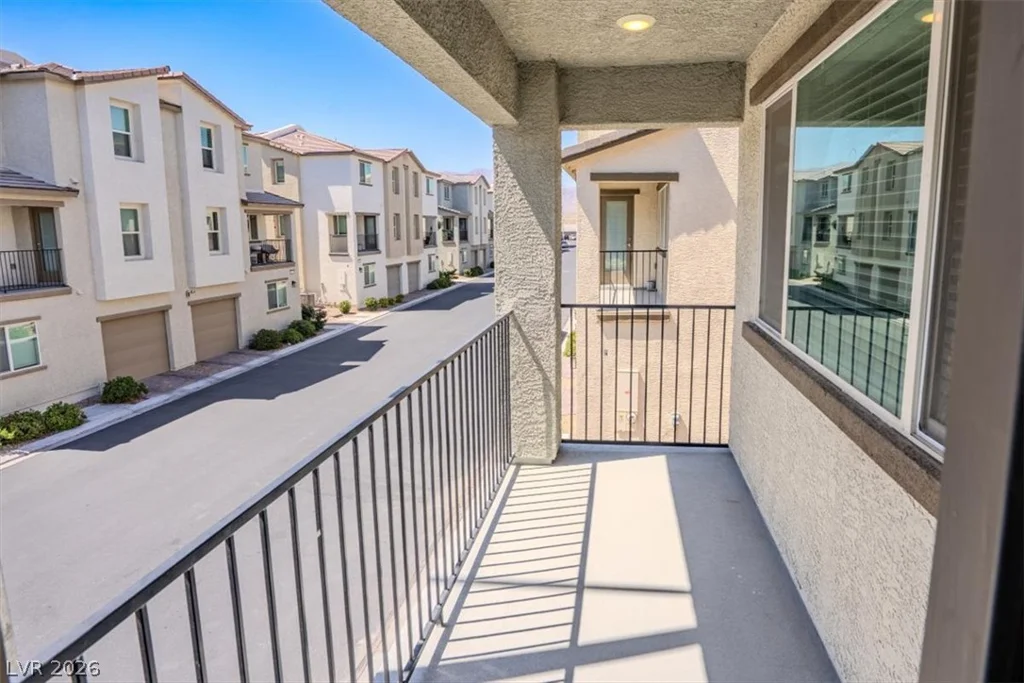 6940 Skyline Blue, North Las Vegas, NV 89086